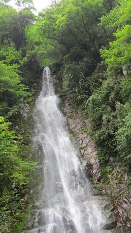 五彩瀑布（西嶺前山）